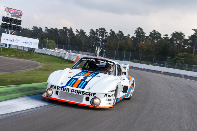 Illustration for article titled Here Are Some Classic Le Mans Porsche Wallpapers, You're Welcome!